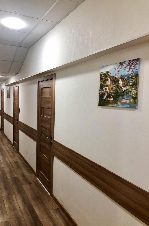 Міні-Готель Білий Квадрат 基輔 外观 照片